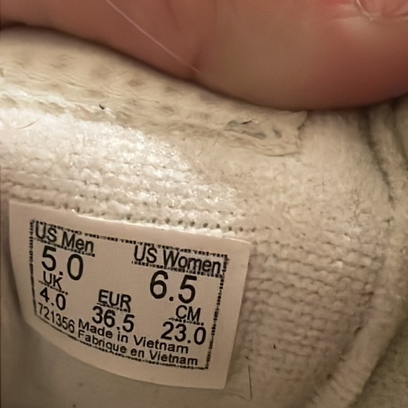 Vans - Picture 4 of 4